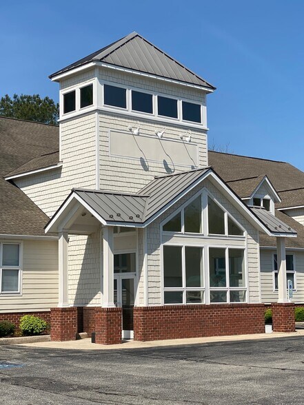 More Photos Of 1509 W 3rd St, Farmville Medical For Lease