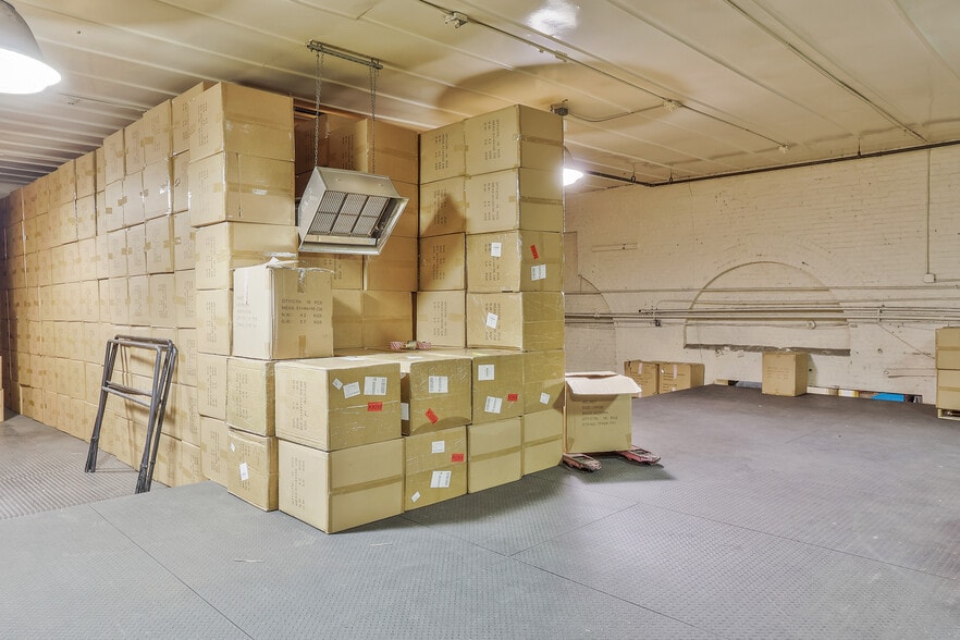 More Photos Of 30-34 Richards St, Brooklyn Warehouse For Sale