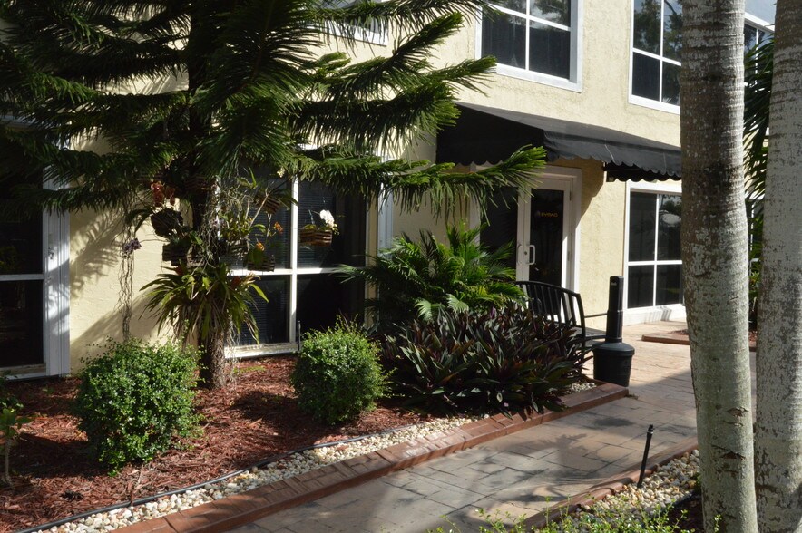 More Photos Of 13775 SW 145th Ct, Miami Office For Lease