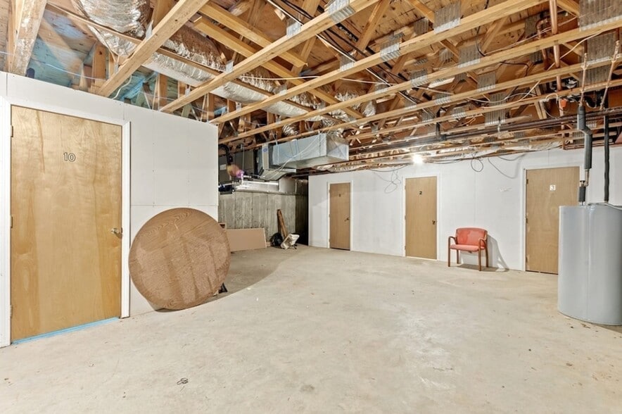 More Photos Of 111 Boston Post Rd, Sudbury Office For Sale