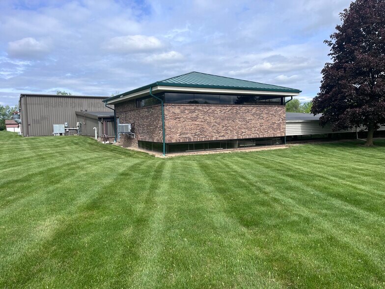More Photos Of 6202 S State Rd, Goodrich Manufacturing For Sale
