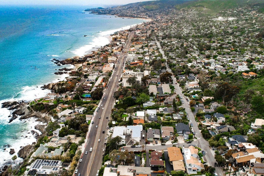 More Photos Of 222 Arch St, Laguna Beach Apartments For Sale