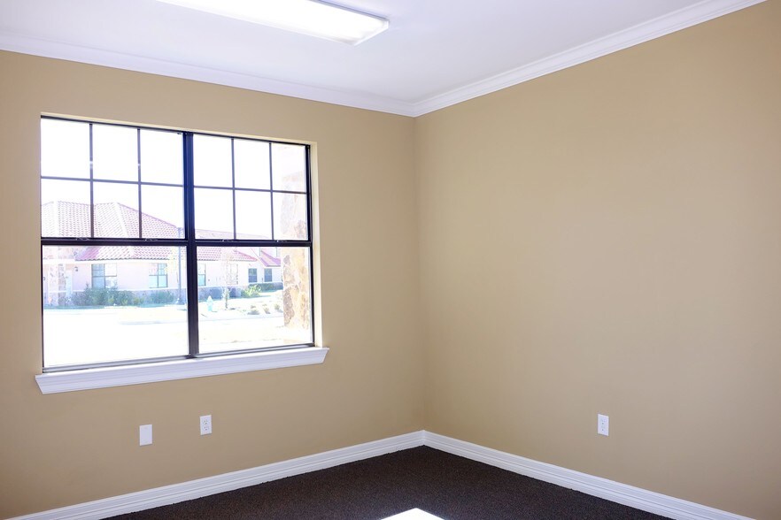 More Photos Of 4502 Riverstone Blvd, Missouri City Office For Lease