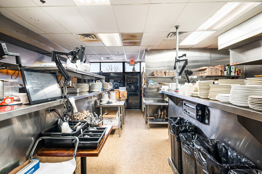 More Photos Of 40W188 Campton Crossings Dr, St Charles Restaurant For Sale