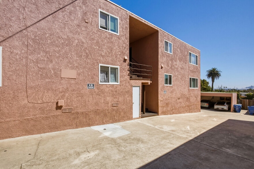 More Photos Of 2404 S Carolina St, San Pedro Apartments For Sale
