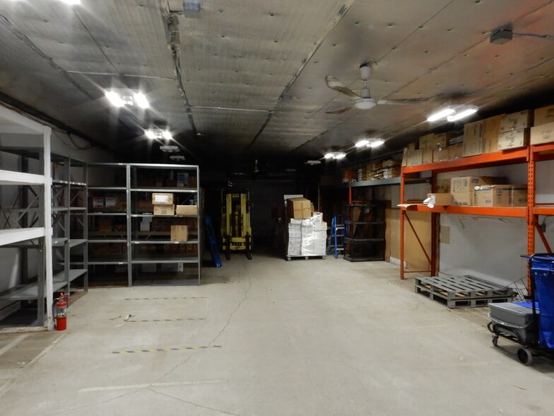 More Photos Of 1424 Ohio Ave, Dunbar Light Distribution For Sale