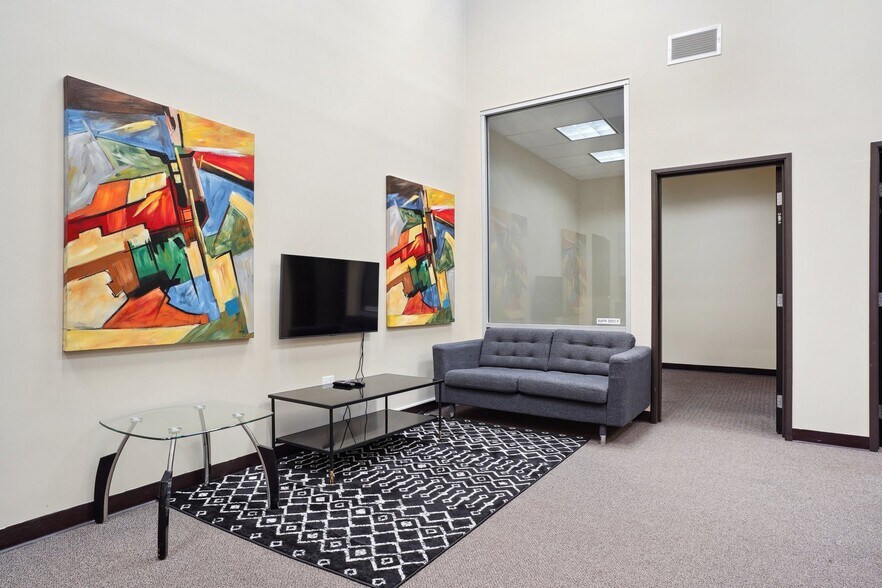 More Photos Of 2215-2221 W 190th St, Torrance Loft Creative Space For Lease