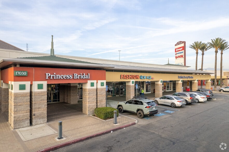 More Photos Of 16920-17296 Slover Ave, Fontana Unknown For Lease