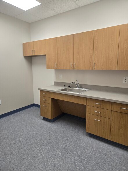 More Photos Of 12509 E Mirabeau Pky, Spokane Valley Medical For Lease