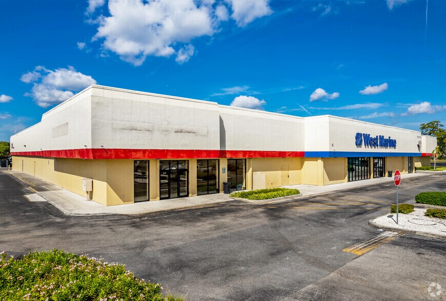 Primary Photo Of 3626 1st St W, Bradenton Restaurant For Lease