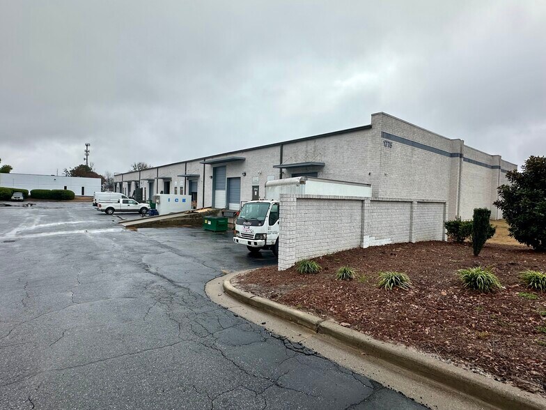 More Photos Of 1775 Wilwat Dr, Norcross Distribution For Lease