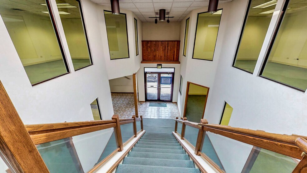 More Photos Of 300 N Lincoln Ave, Loveland General Retail For Sale