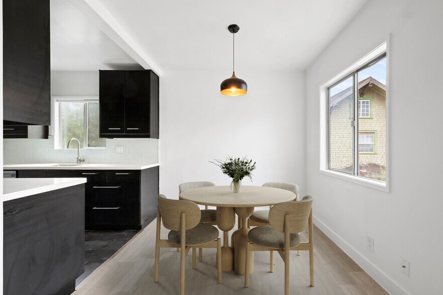 More Photos Of 200 N Rampart Blvd, Los Angeles Apartments For Sale