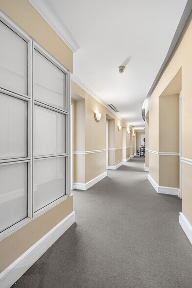 More Photos Of 400 E 57th St, New York Apartments For Lease