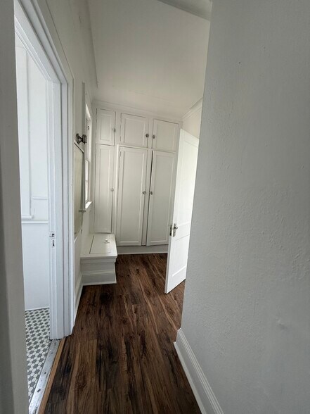 More Photos Of 150 Church St SW, Pelham Office Residential For Sale