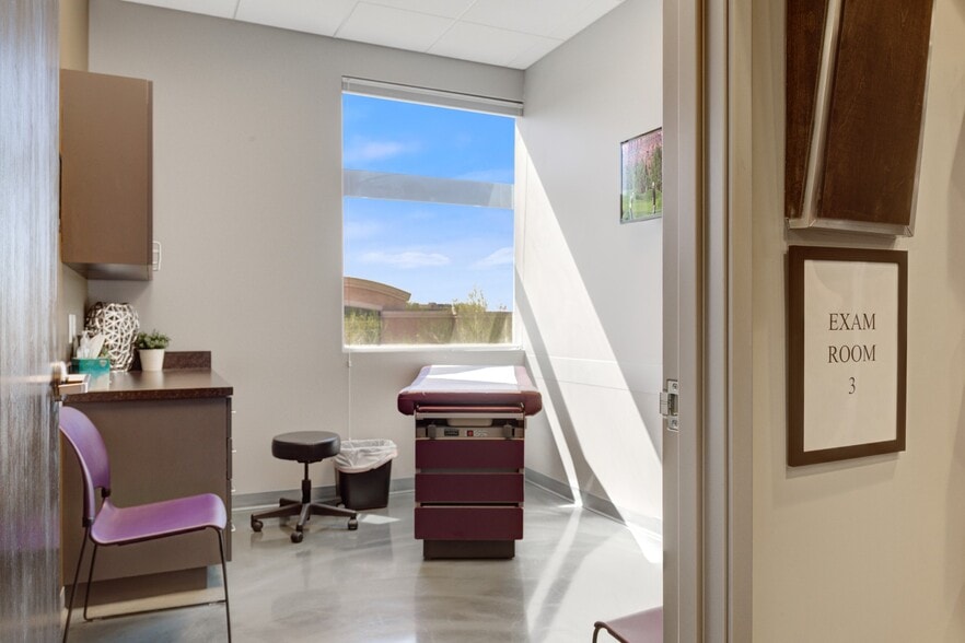 More Photos Of 7010 E Chauncey Ln, Phoenix Medical For Sale