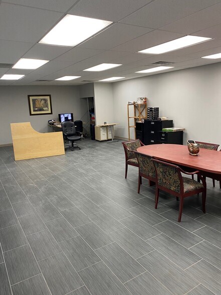 More Photos Of 6501 N Black Canyon Fwy, Phoenix Industrial For Sale