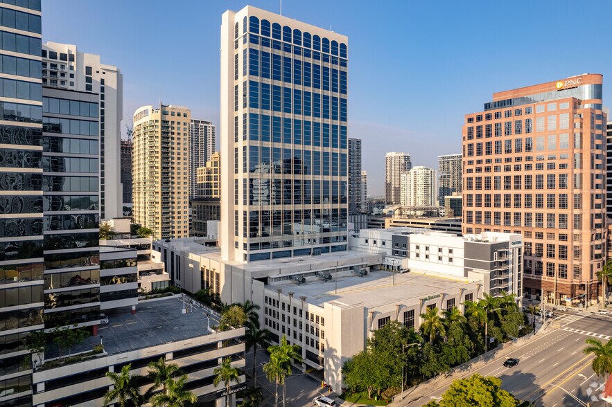 Primary Photo Of 100 SE 3rd Ave, Fort Lauderdale Office Residential For Lease