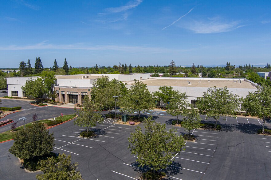 More Photos Of 10470 Old Placerville Rd, Sacramento Light Distribution For Lease