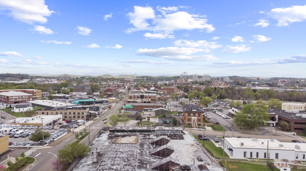 More Photos Of 1013 N Central St, Knoxville Warehouse For Sale