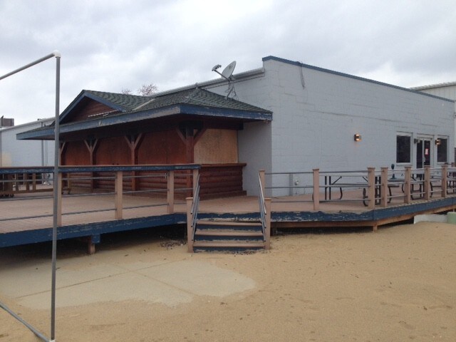 More Photos Of 7805 S Loomis Rd, Wind Lake Restaurant For Sale