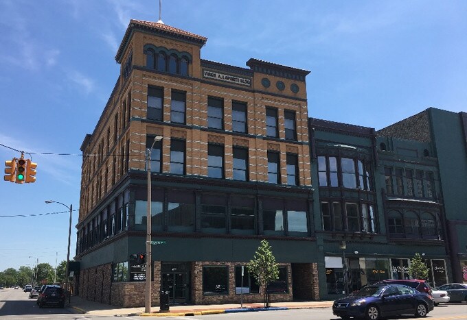More Photos Of 816-822 Washington Ave, Bay City Office Residential For Sale