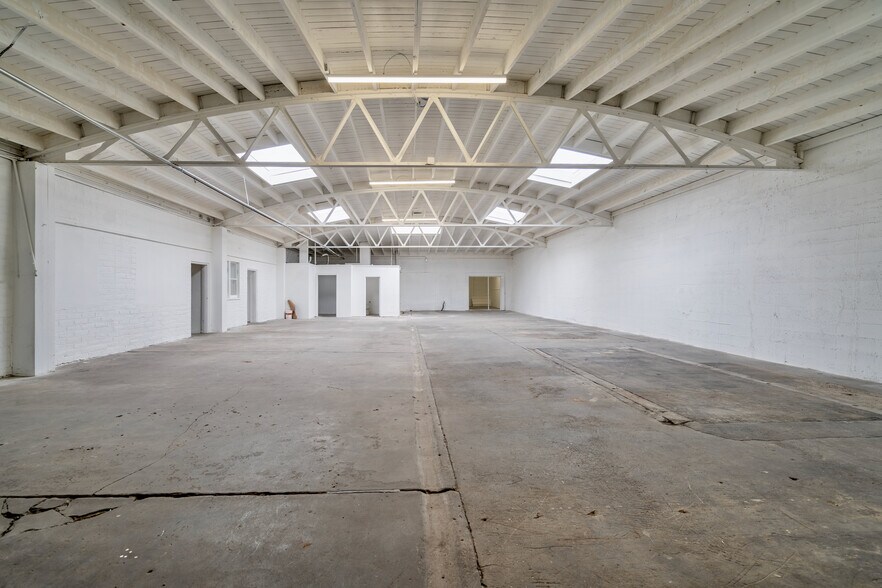 More Photos Of 317 National City Blvd, National City Storefront Retail Office For Lease