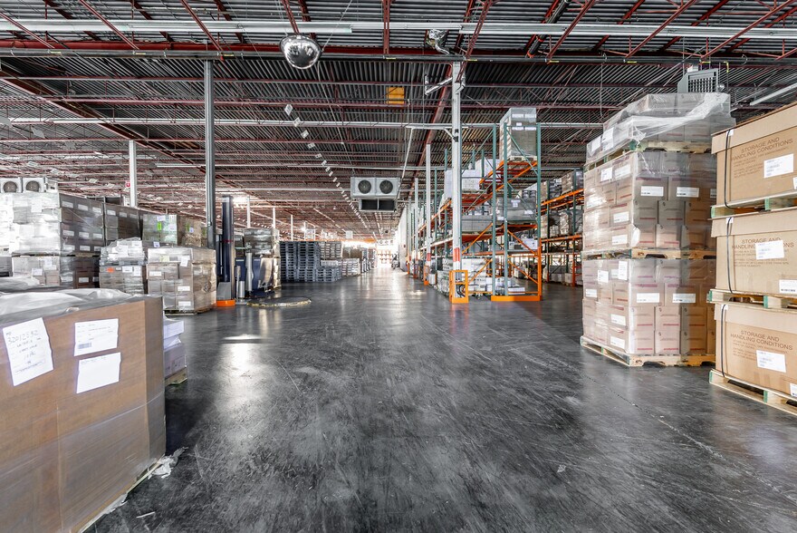 More Photos Of 6375 Rue Picard, Saint-hyacinthe Manufacturing For Lease