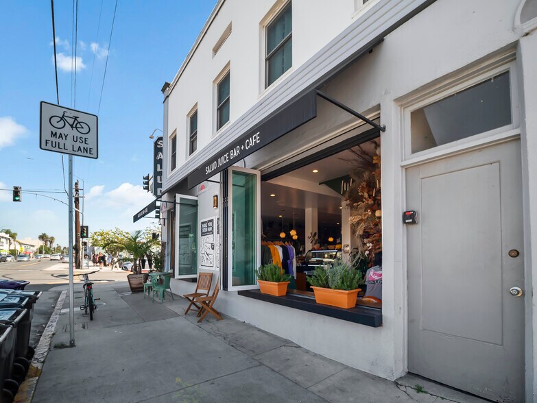 More Photos Of 1944 E 4th St, Long Beach Storefront Retail Residential For Sale