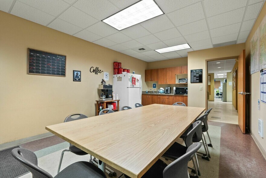 More Photos Of 14909 E Sprague Ave, Spokane Freestanding For Sale