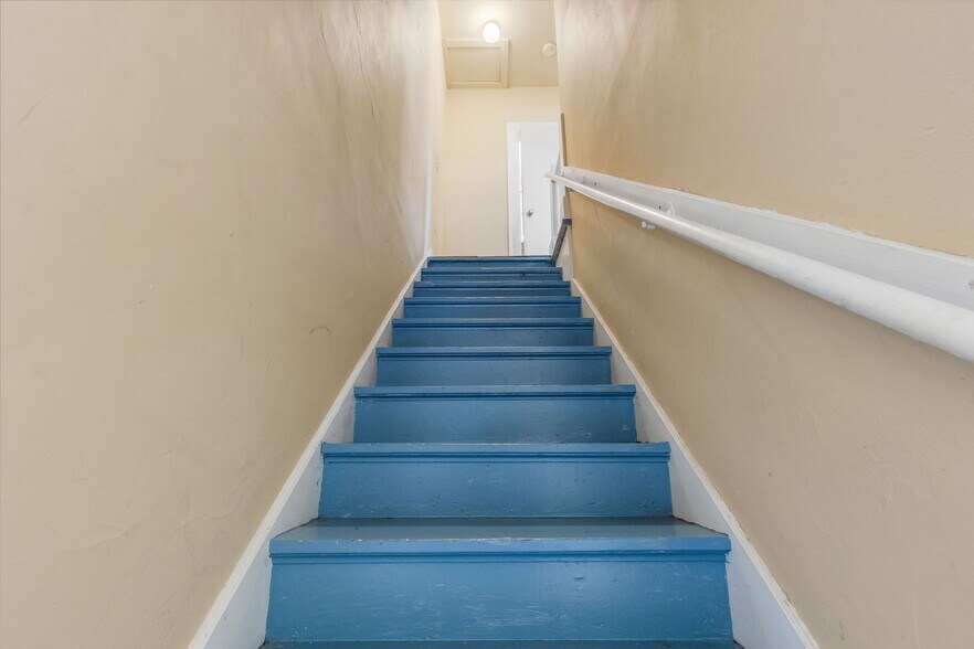 More Photos Of 4122 Bradenton rd, Sarasota Multifamily For Sale