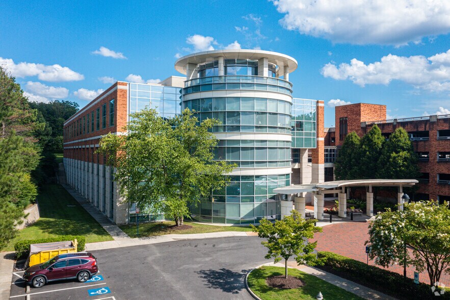 More Photos Of 1501 Maple Ave, Richmond Medical For Lease