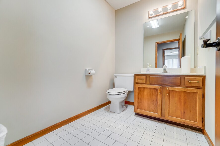More Photos Of 9672-9694 Cincinnati Columbus Rd, West Chester Office Residential For Sale