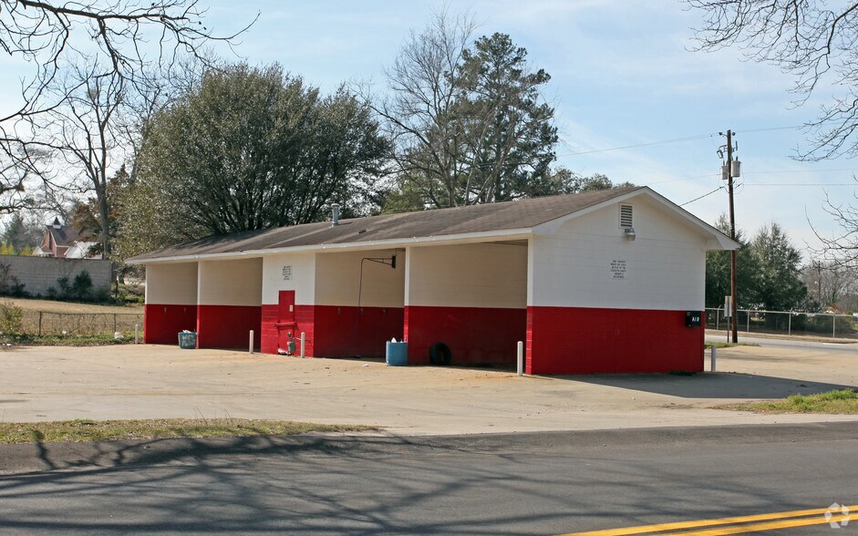 More Photos Of 305 S Church St, Swansea Carwash For Sale