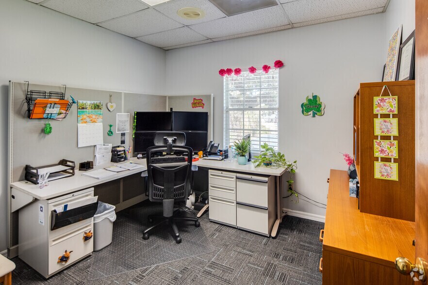 More Photos Of 5639 Hansel Ave, Orlando Medical For Lease