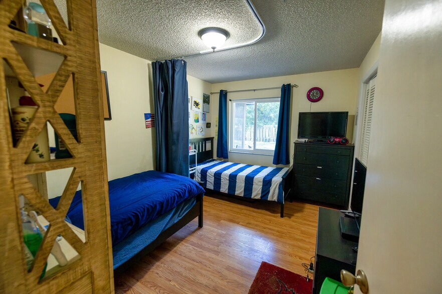 More Photos Of 7128 Wrenwood Cir, Tampa Rehabilitation Center For Sale