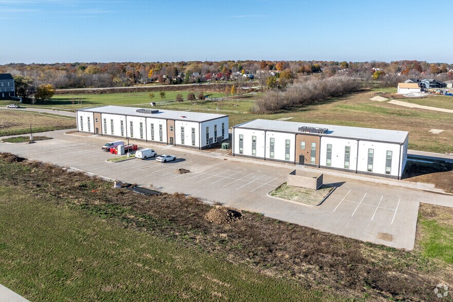 More Photos Of 3701-3761 Eastbrook Dr, Iowa City Apartments For Sale