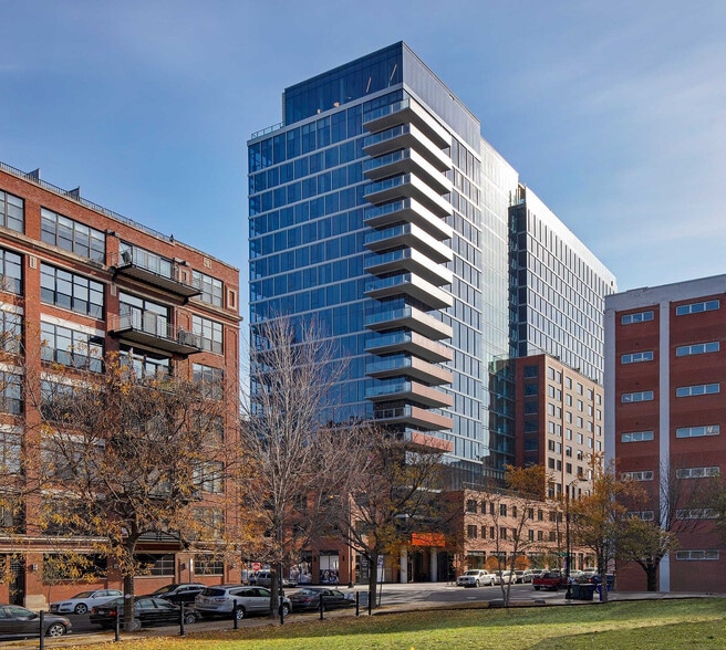 More Photos Of 205 S Peoria, Chicago Apartments For Lease