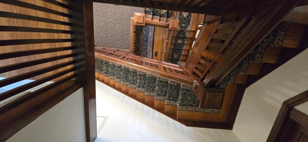 More Photos Of 511 W French Pl, San Antonio Office Residential For Sale
