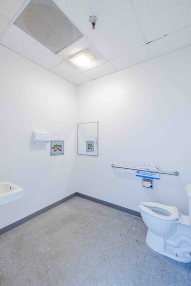 More Photos Of 2155 W State Route 89A, Sedona Medical For Sale