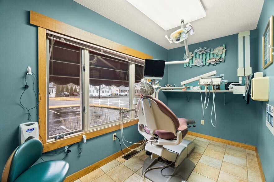 More Photos Of 197 Norwich New London Tpke, Uncasville Medical For Sale