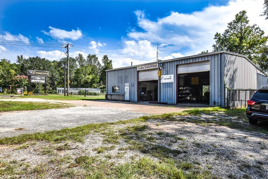 More Photos Of 150 Hill Ln, Coldspring Industrial For Sale