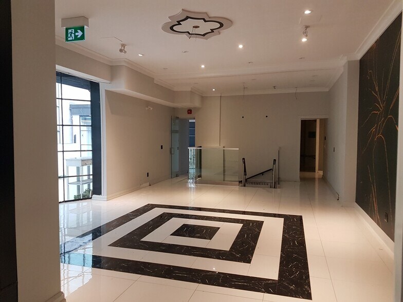 More Photos Of 88-90 Yorkville Ave, Toronto Storefront Retail Office For Lease