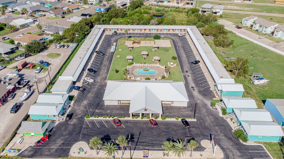 More Photos Of 314 Cut Off Rd, Port Aransas Hospitality For Sale