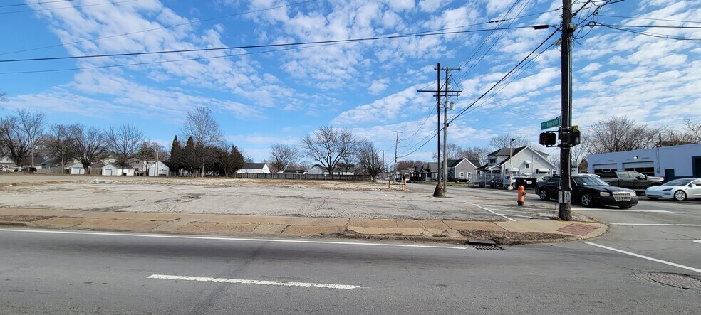 More Photos Of 3421 Taylor Blvd, Louisville Land For Sale