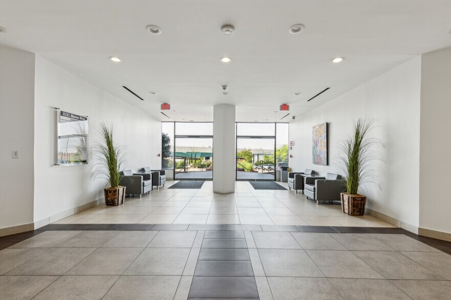 More Photos Of 2121 Midway Rd, Carrollton Office For Lease