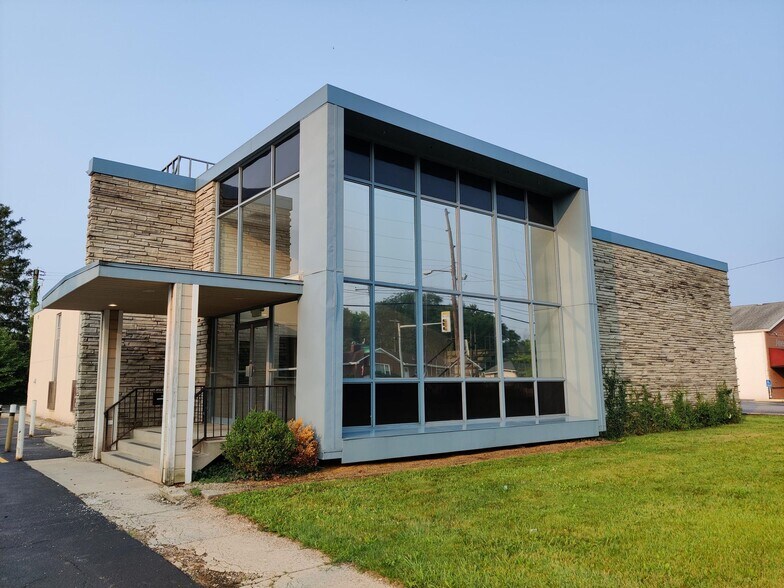 More Photos Of 3245 E Livingston Ave, Columbus Medical For Sale