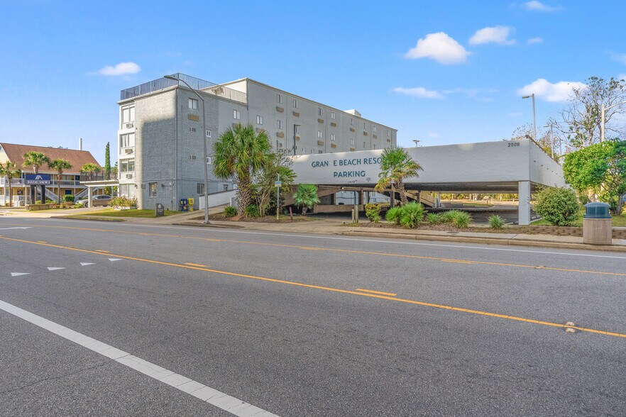 More Photos Of 2010 S Ocean Blvd, Myrtle Beach Apartments For Sale