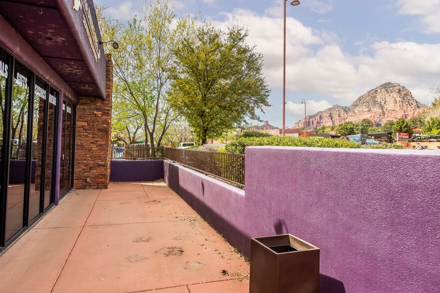 More Photos Of 1575 W State Route 89A, Sedona General Retail For Lease