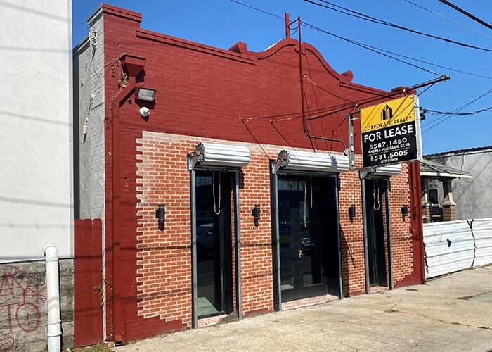 Primary Photo Of 4321 S Claiborne Ave, New Orleans Storefront For Lease